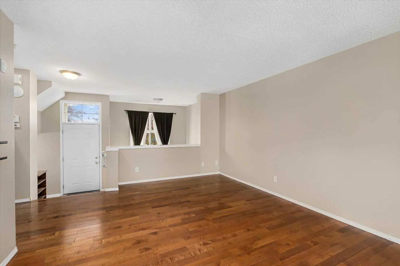 205 Mckenzie Towne Gate Southeast, Calgary – Residential Row/Townhouse Listing Photo 8