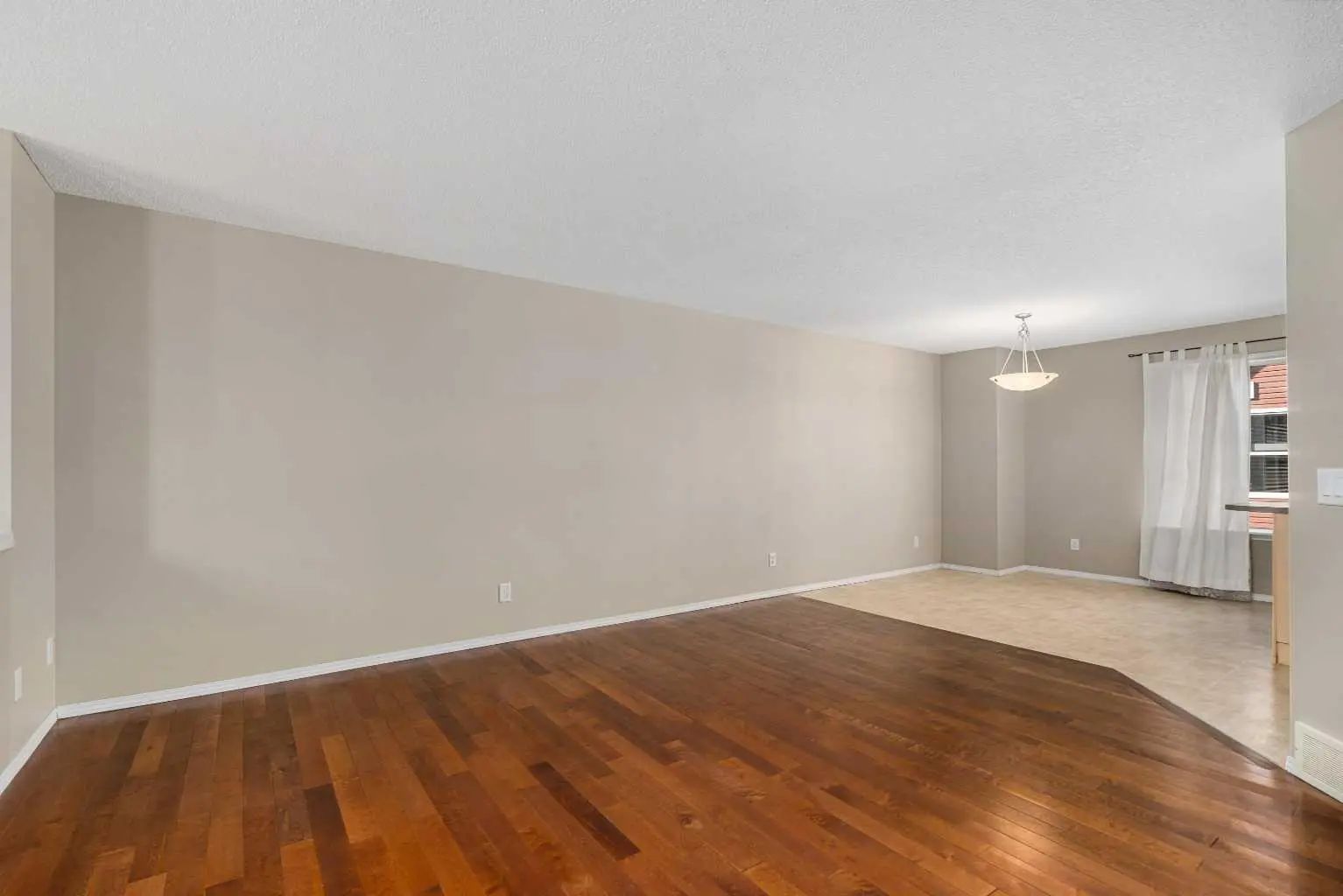 205 Mckenzie Towne Gate Southeast, Calgary – Residential Row/Townhouse Listing Photo 9