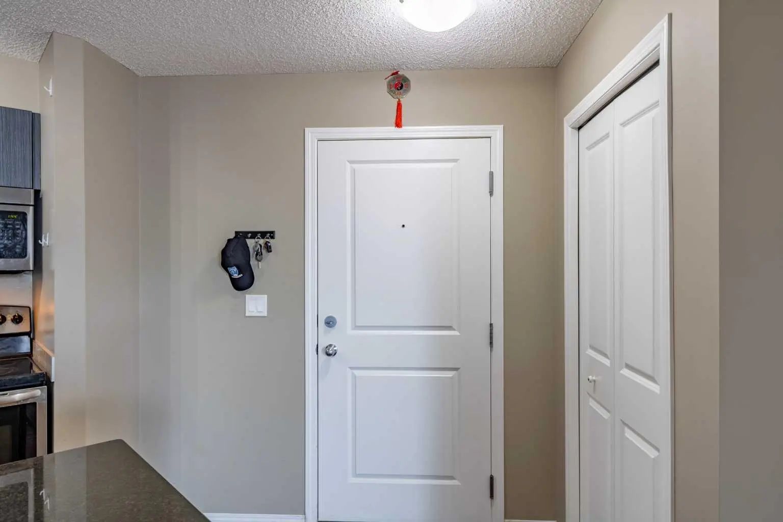 1108 5 Saddlestone Way Northeast, Calgary – Residential Apartment Listing Photo 4