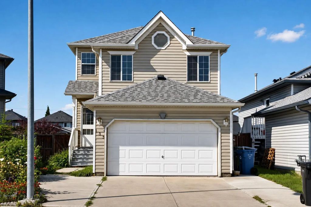 133 Martinvalley Crescent Ne, Calgary
