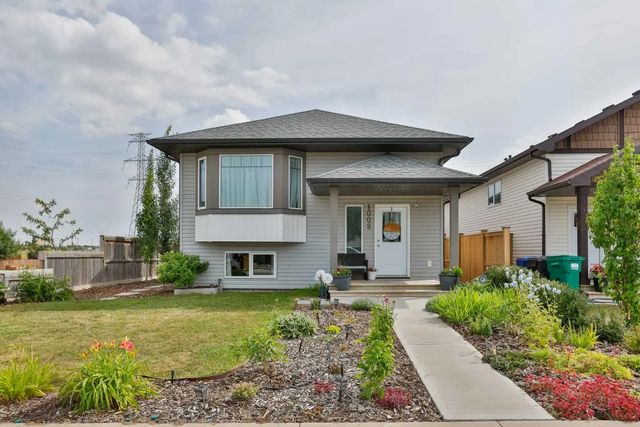 1002 Alice Birch Point N, Lethbridge