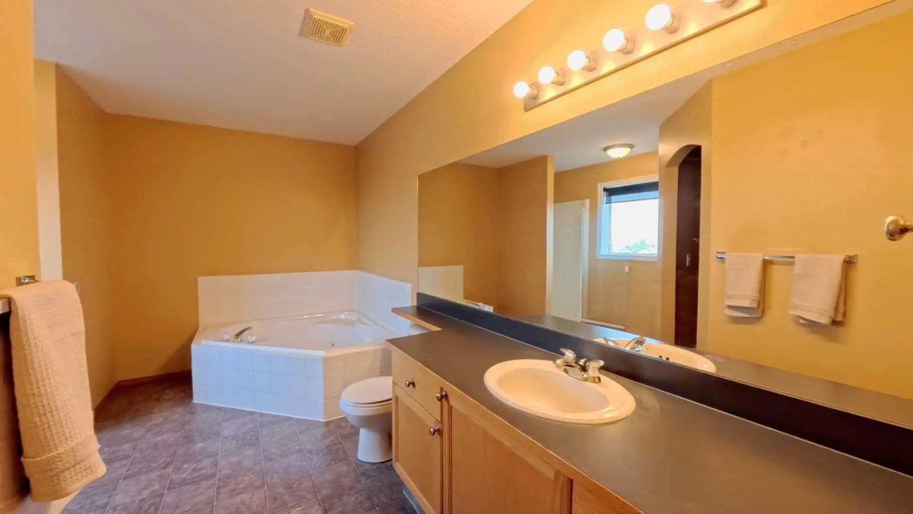 210 Panamount Hill Northwest, Calgary – Residential Detached Listing Photo 22
