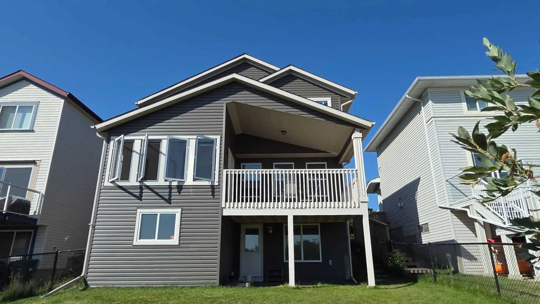 210 Panamount Hill Northwest, Calgary – Residential Detached Listing Photo 3