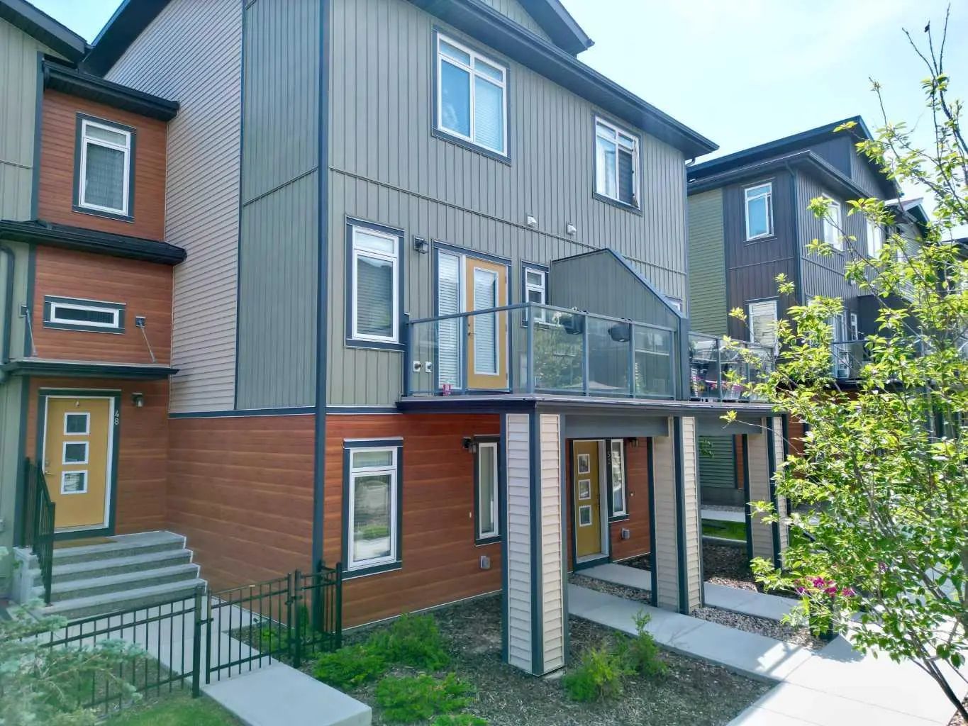 50 Sage Bluff Circle Northwest, Calgary – Residential Row/Townhouse Listing Photo 2