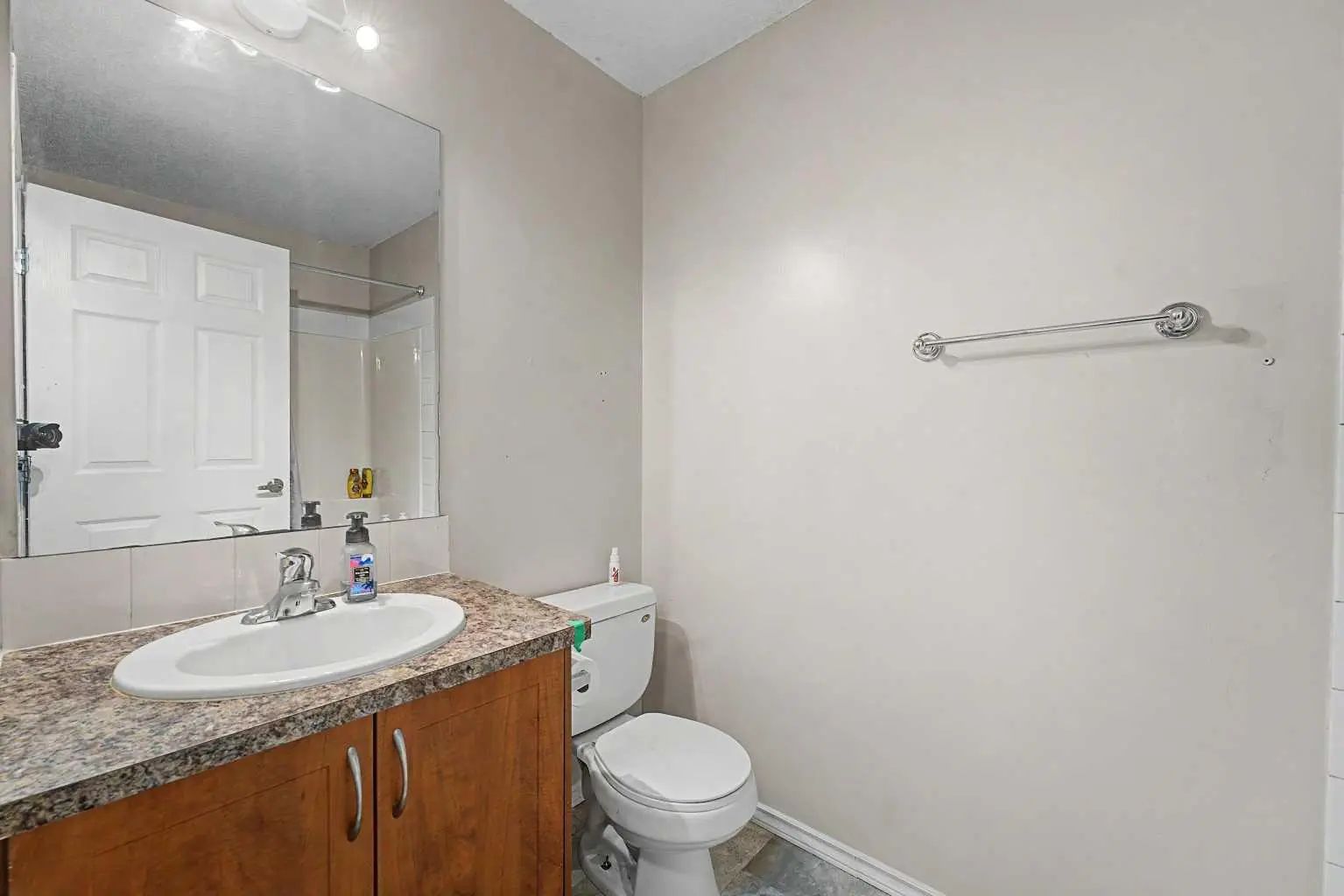 2430 700 Willowbrook Road Northwest, Airdrie – Residential Apartment Listing Photo 12