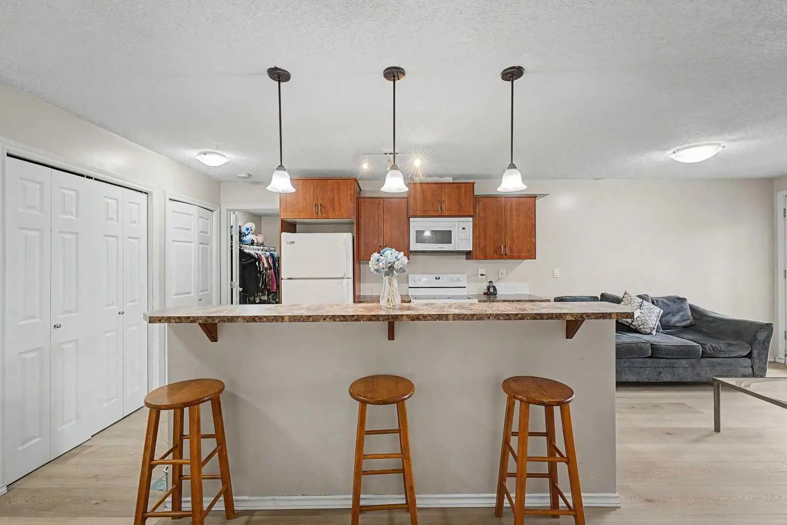 2430 700 Willowbrook Road Northwest, Airdrie – Residential Apartment Listing Photo 4