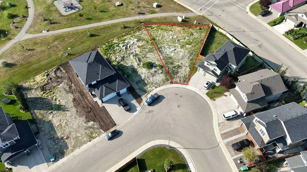 19 Lakes Estates Circle , Strathmore