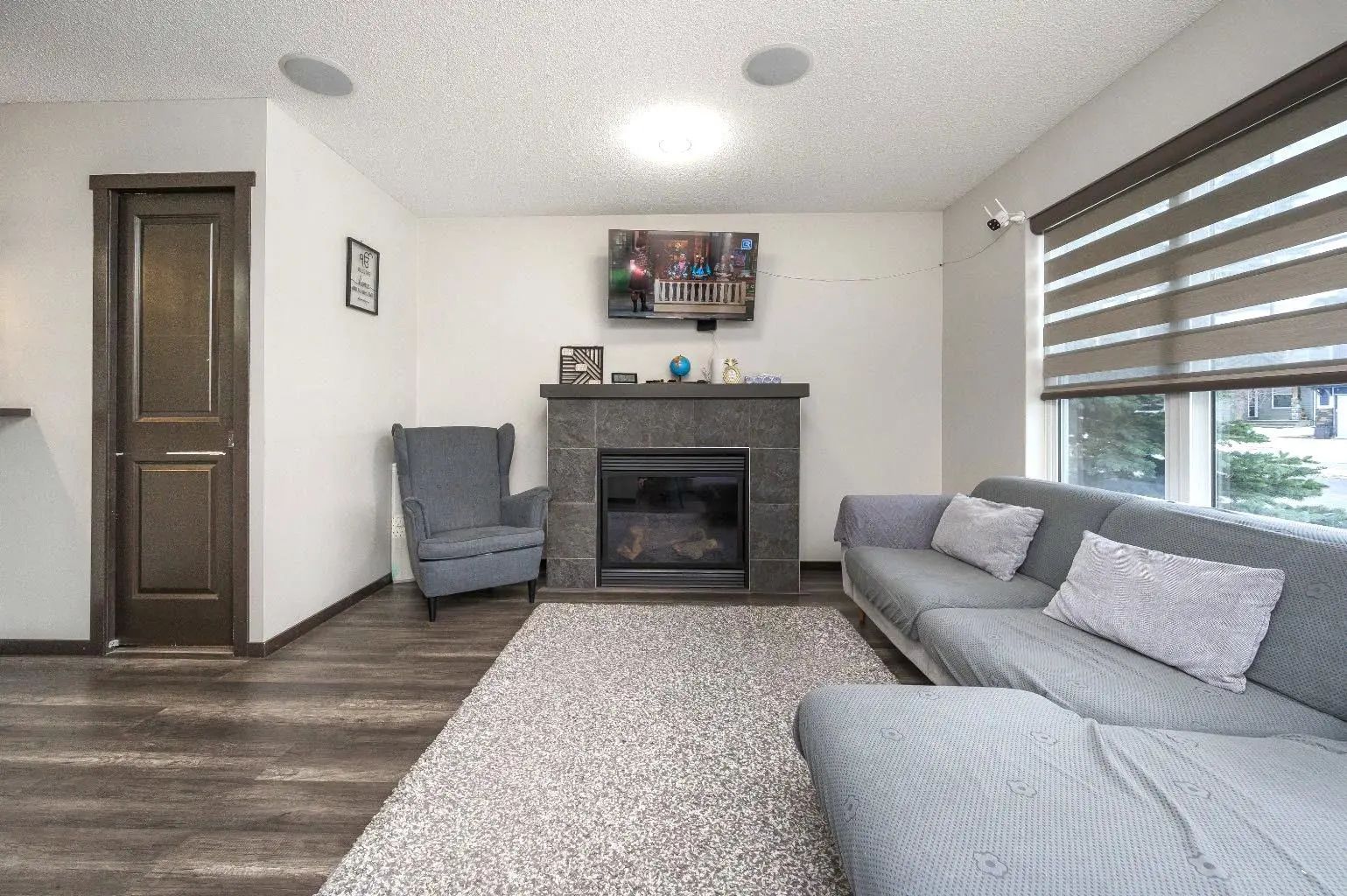 702 Panamount Boulevard Northwest, Calgary – Residential Semi Detached (Half Duplex) Listing Photo 4