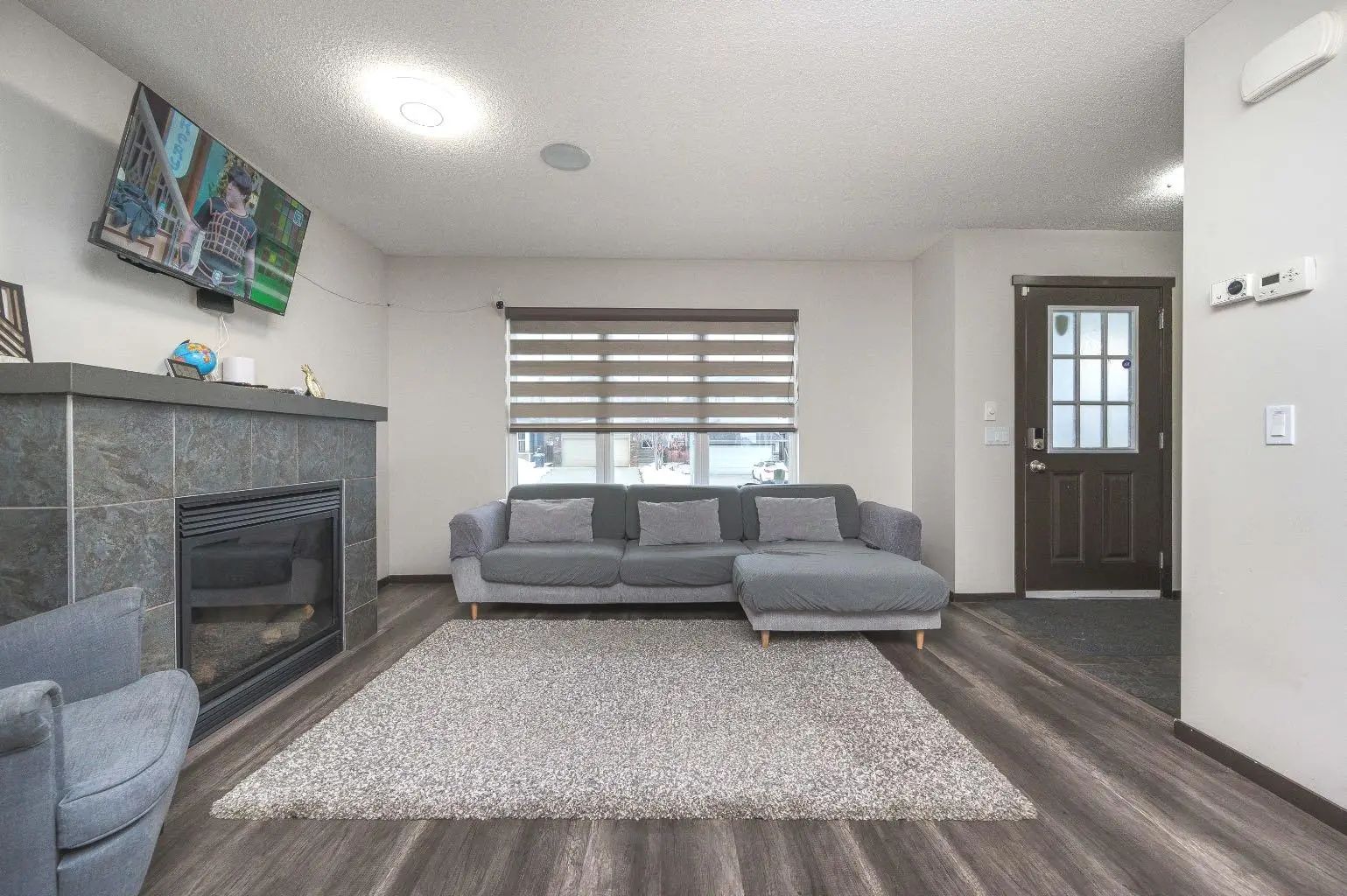 702 Panamount Boulevard Northwest, Calgary – Residential Semi Detached (Half Duplex) Listing Photo 5