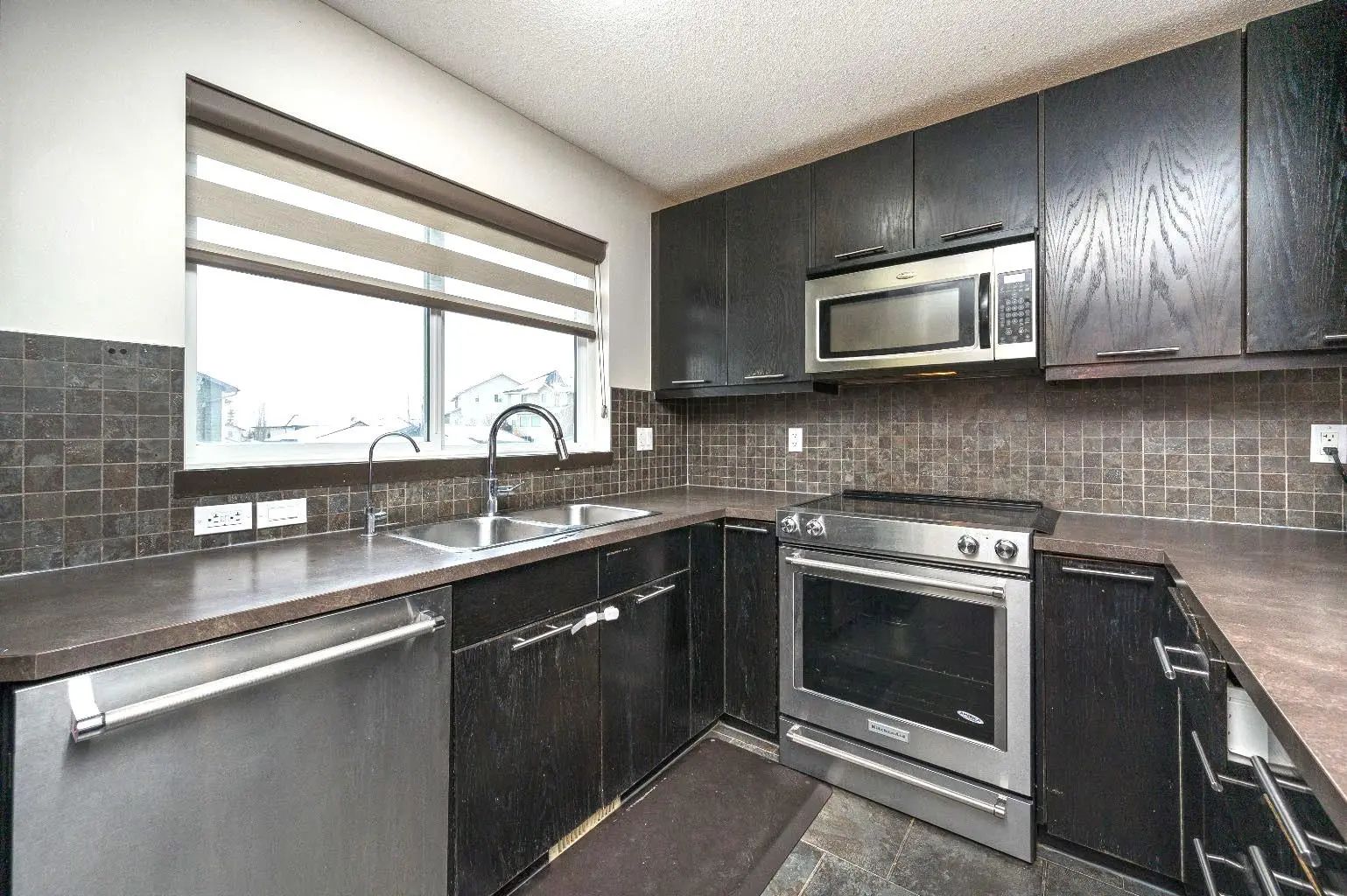 702 Panamount Boulevard Northwest, Calgary – Residential Semi Detached (Half Duplex) Listing Photo 7