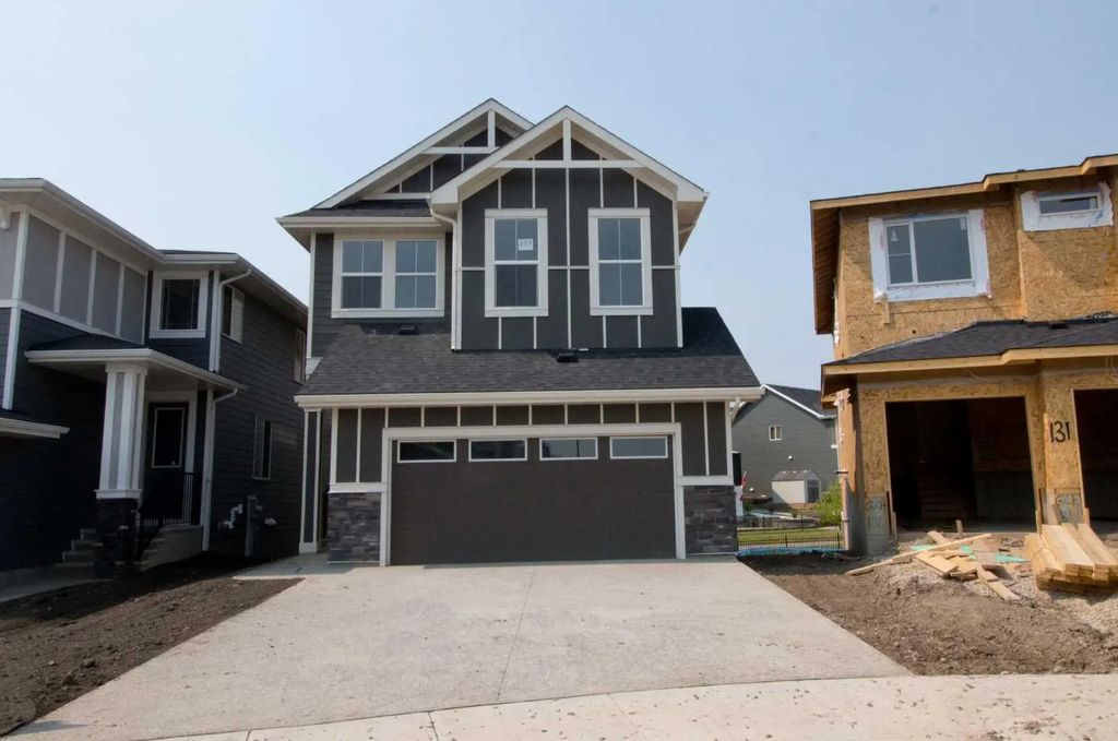 127 Sundown Crescent , Cochrane