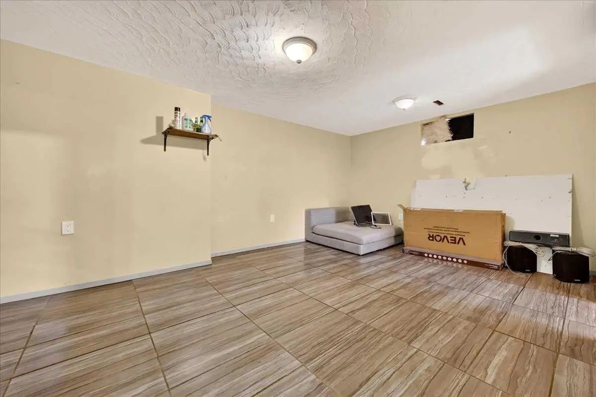 219 Penworth Drive Southeast, Calgary – Residential Semi Detached (Half Duplex) Listing Photo 28