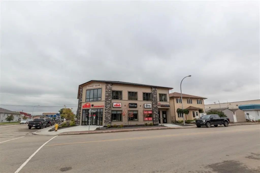 203 9901 97 Avenue , Grande Prairie