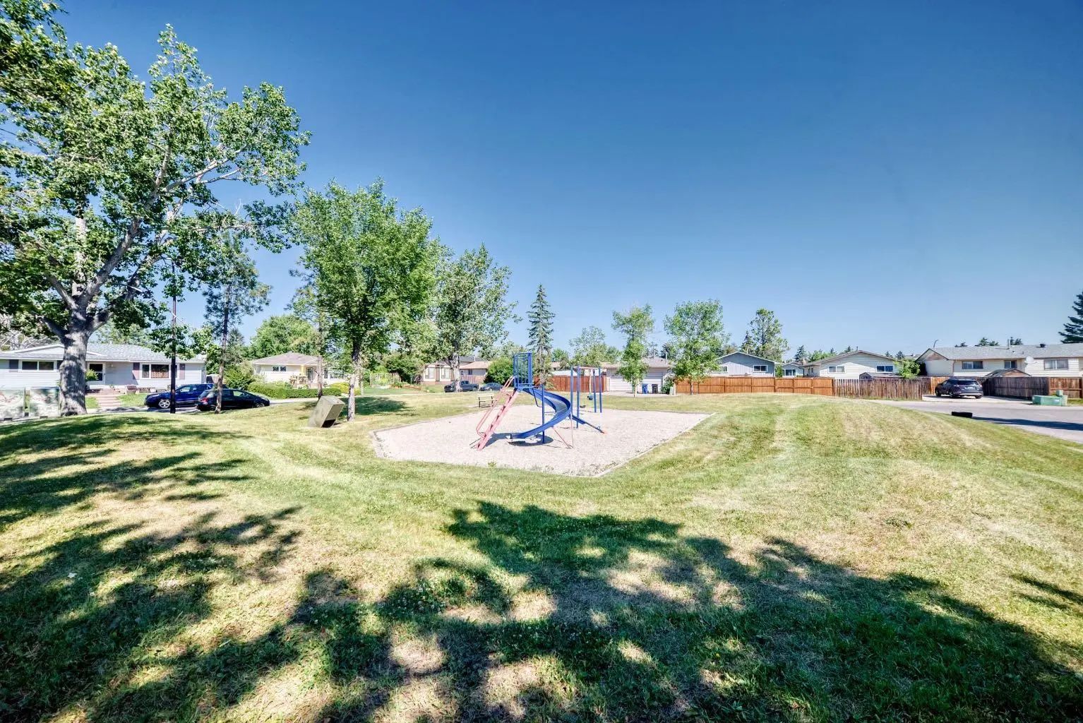 2203 65 Street Northeast, Calgary – Residential Detached Listing Photo 11