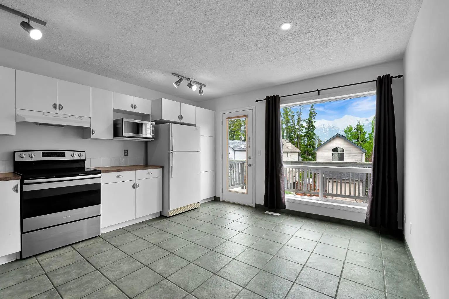 952 Wilson Way , Canmore – Residential Detached Listing Photo 14