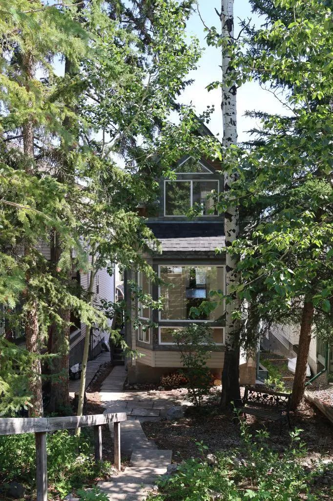 952 Wilson Way , Canmore – Residential Detached Listing Photo 2