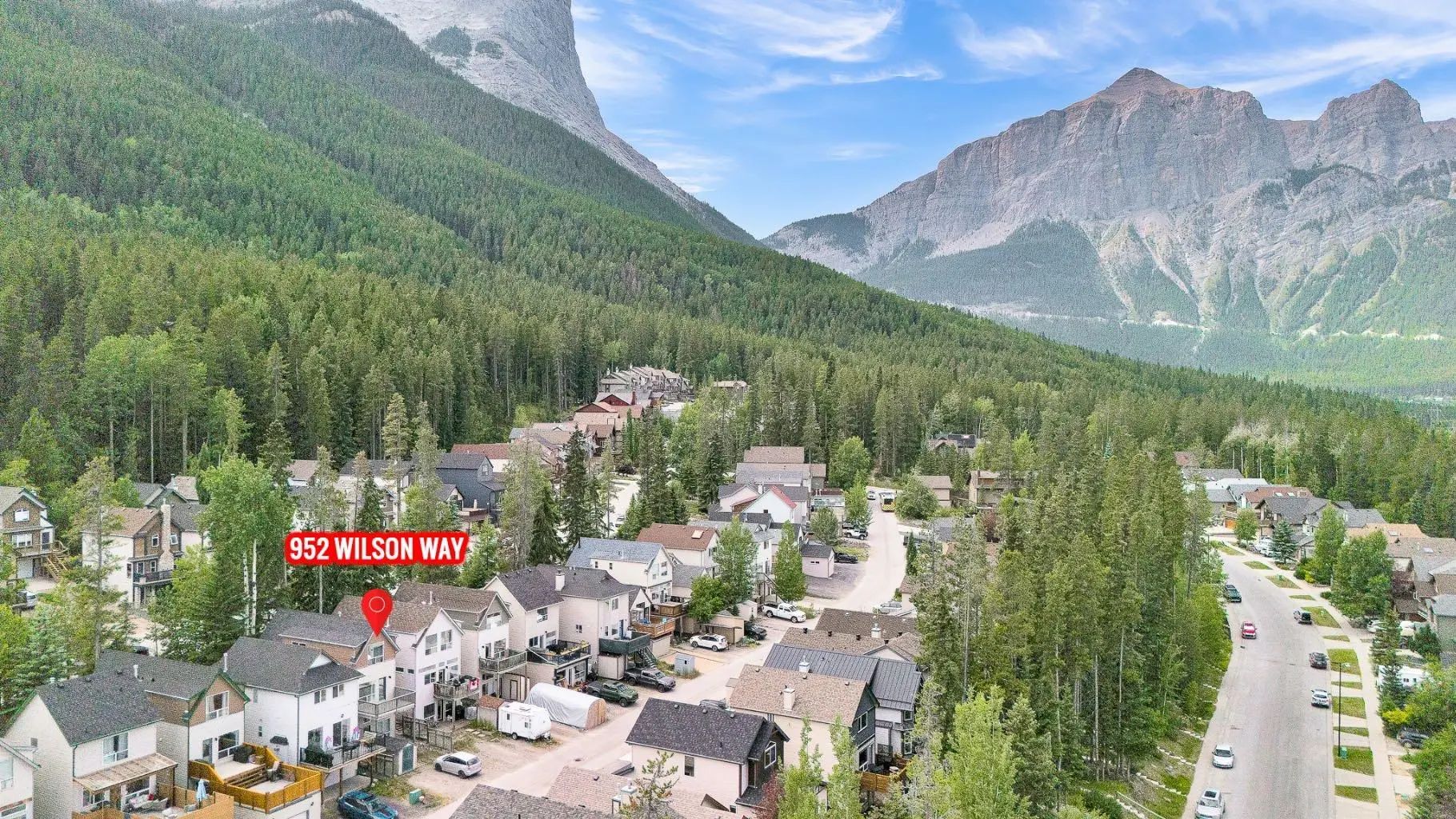 952 Wilson Way , Canmore – Residential Detached Listing Photo 4