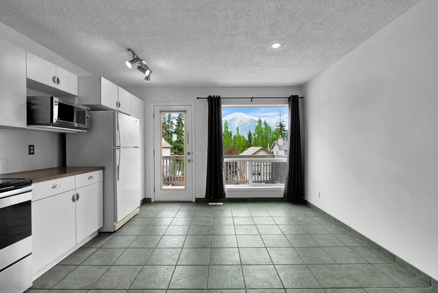 952 Wilson Way , Canmore – Residential Detached Listing Photo 9