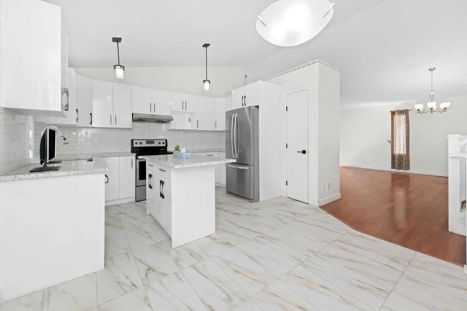 98 Del Ray Road Northeast, Calgary – Residential Detached Listing Photo 7