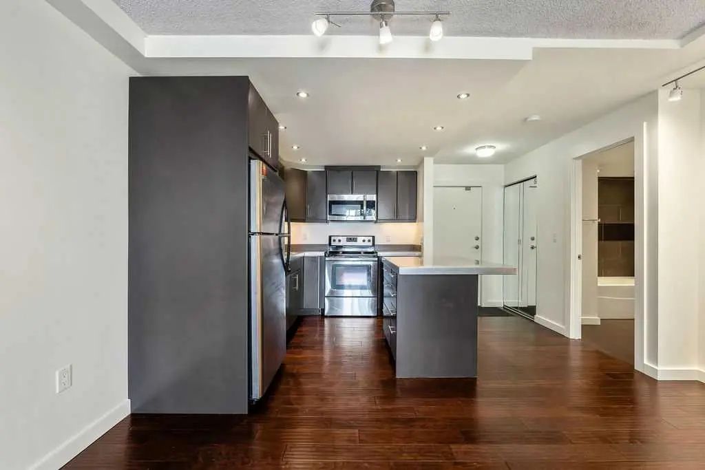 204 1301 17 Avenue Northwest, Calgary – Residential Apartment Listing Photo 6