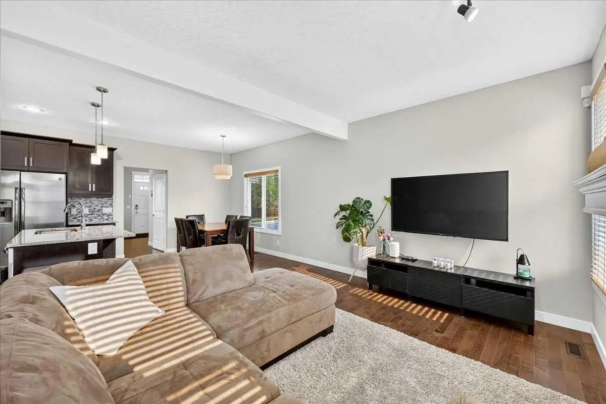 28 Evansborough Gate Northwest, Calgary – Residential Detached Listing Photo 19