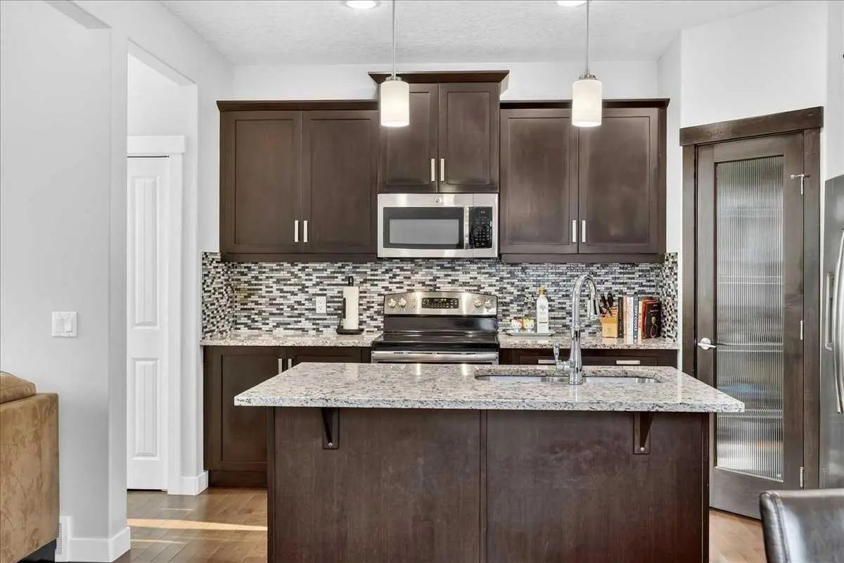 28 Evansborough Gate Northwest, Calgary – Residential Detached Listing Photo 4