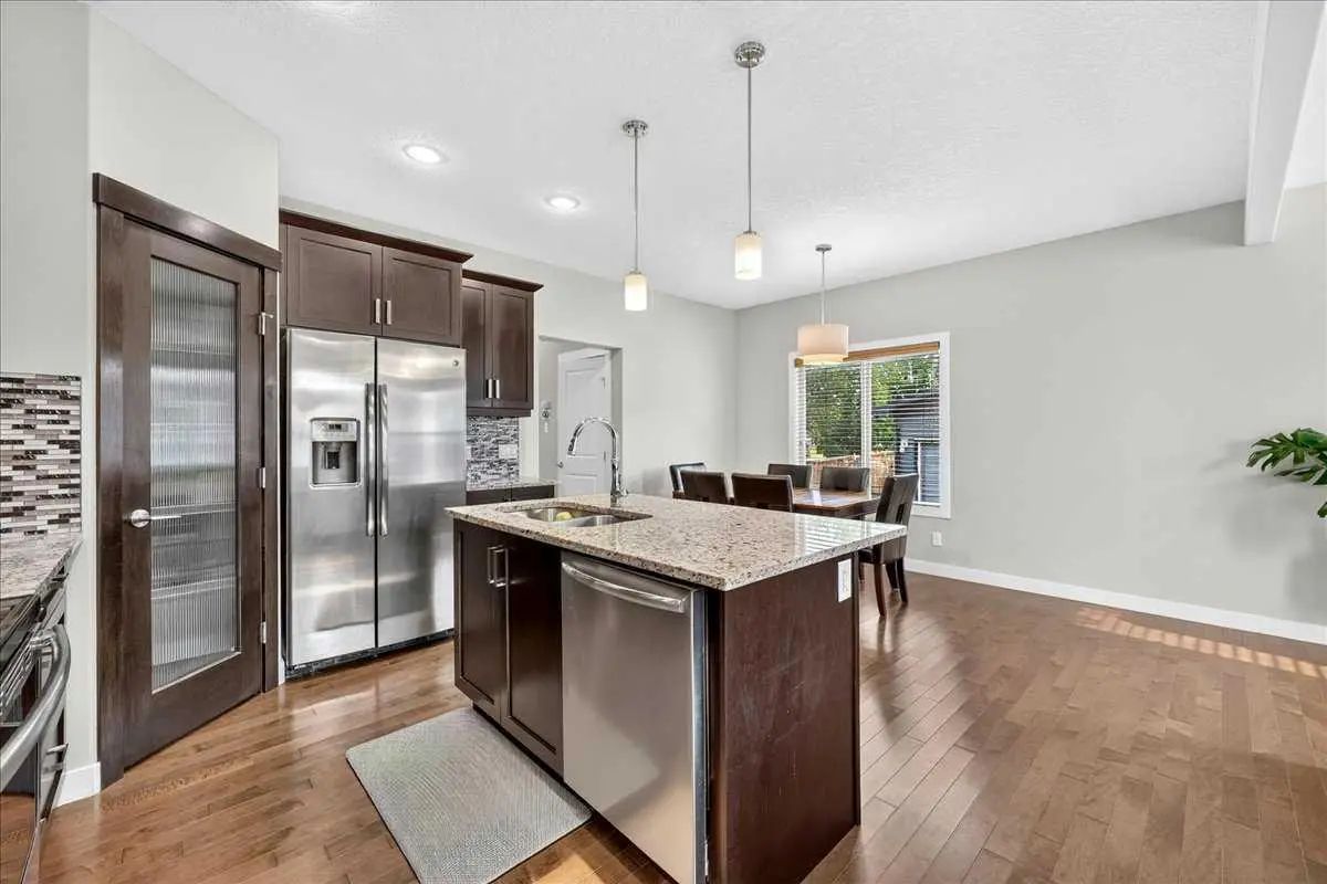 28 Evansborough Gate Northwest, Calgary – Residential Detached Listing Photo 8