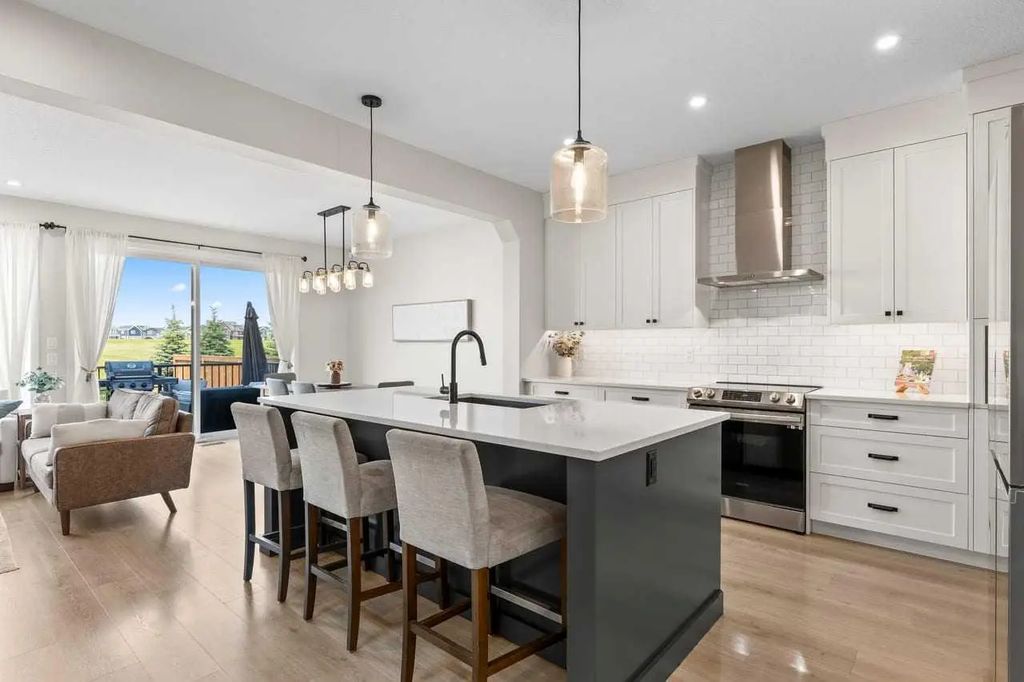 45 Savoy Landing Se, Calgary