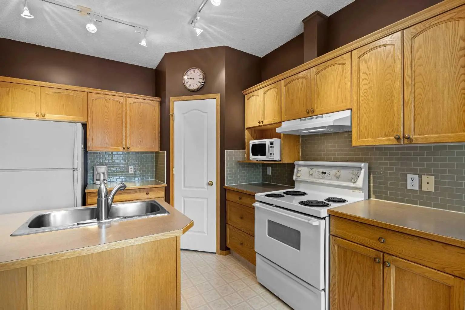 36 Hamptons Link Northwest, Calgary – Residential Row/Townhouse Listing Photo 10