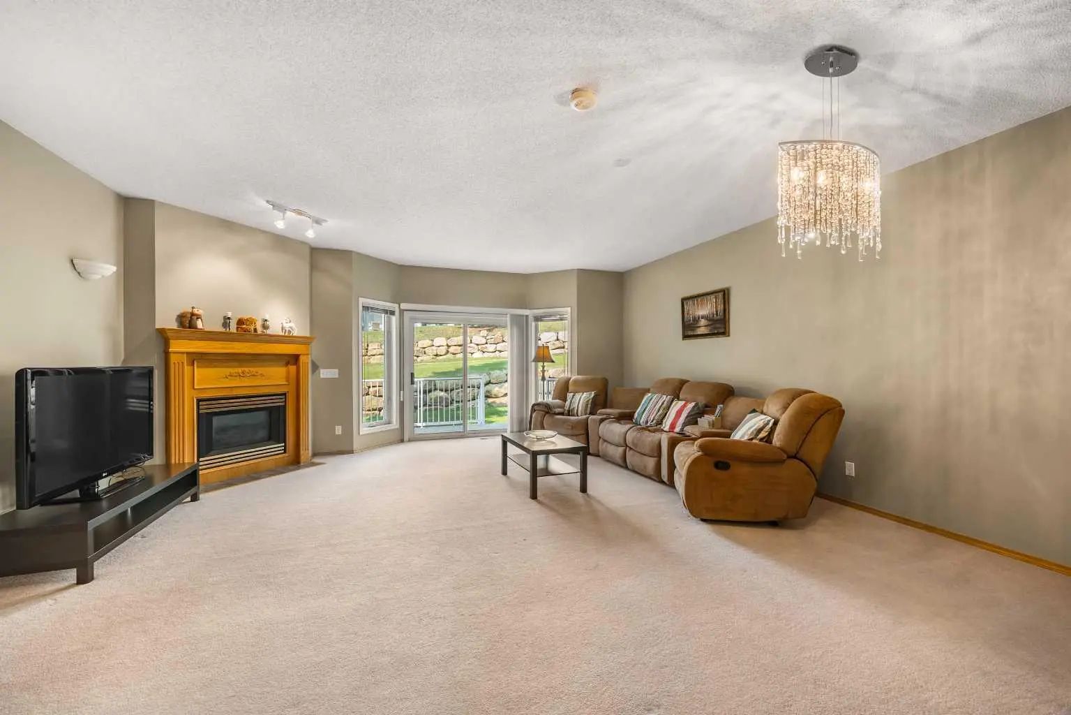 36 Hamptons Link Northwest, Calgary – Residential Row/Townhouse Listing Photo 2