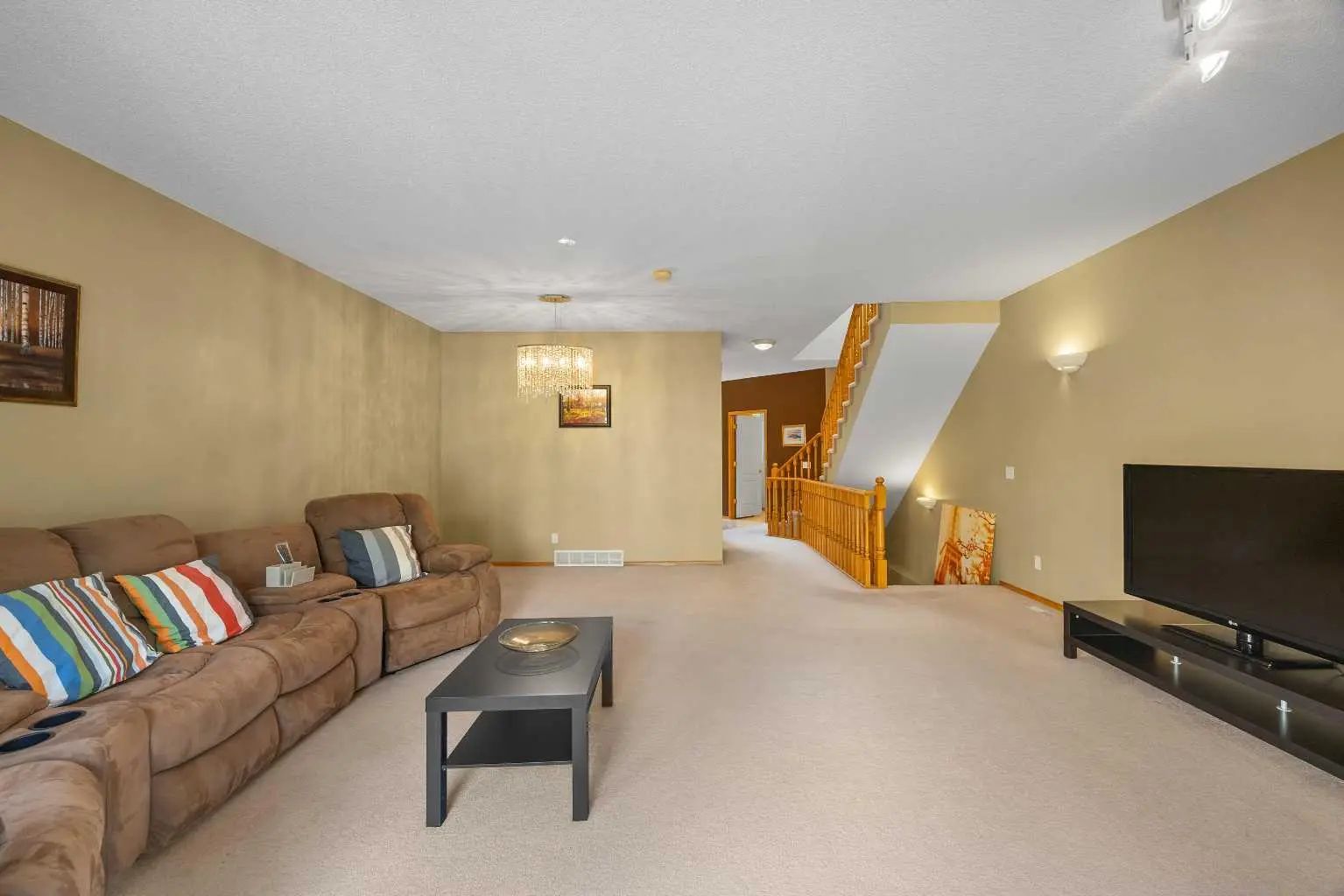 36 Hamptons Link Northwest, Calgary – Residential Row/Townhouse Listing Photo 5