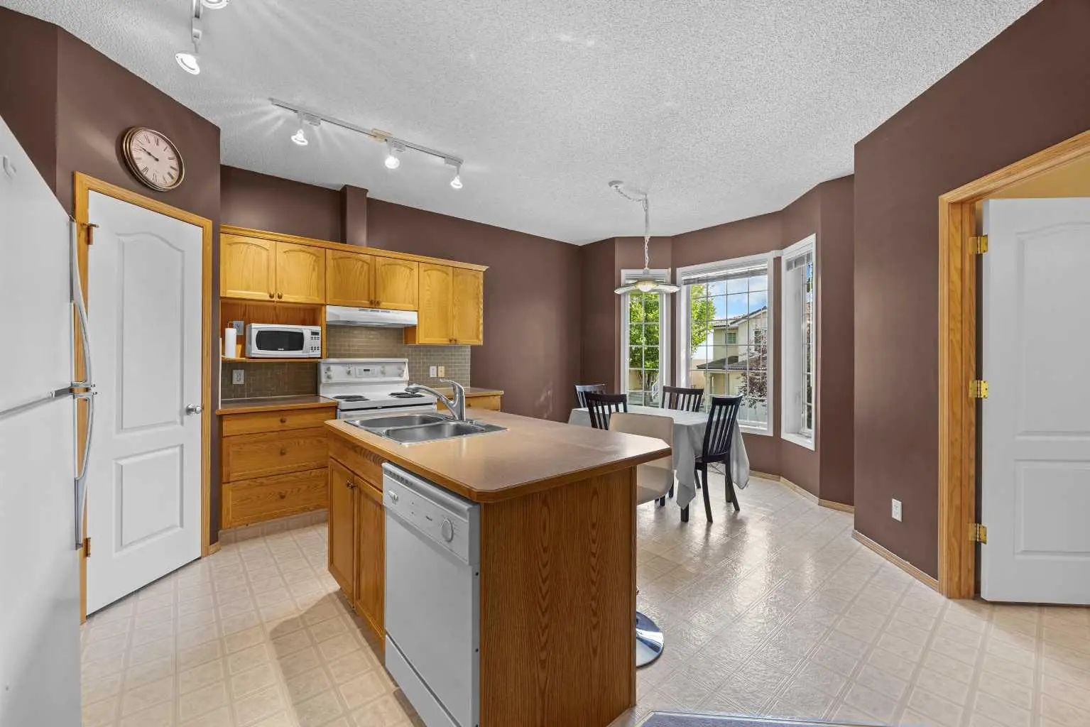 36 Hamptons Link Northwest, Calgary – Residential Row/Townhouse Listing Photo 8