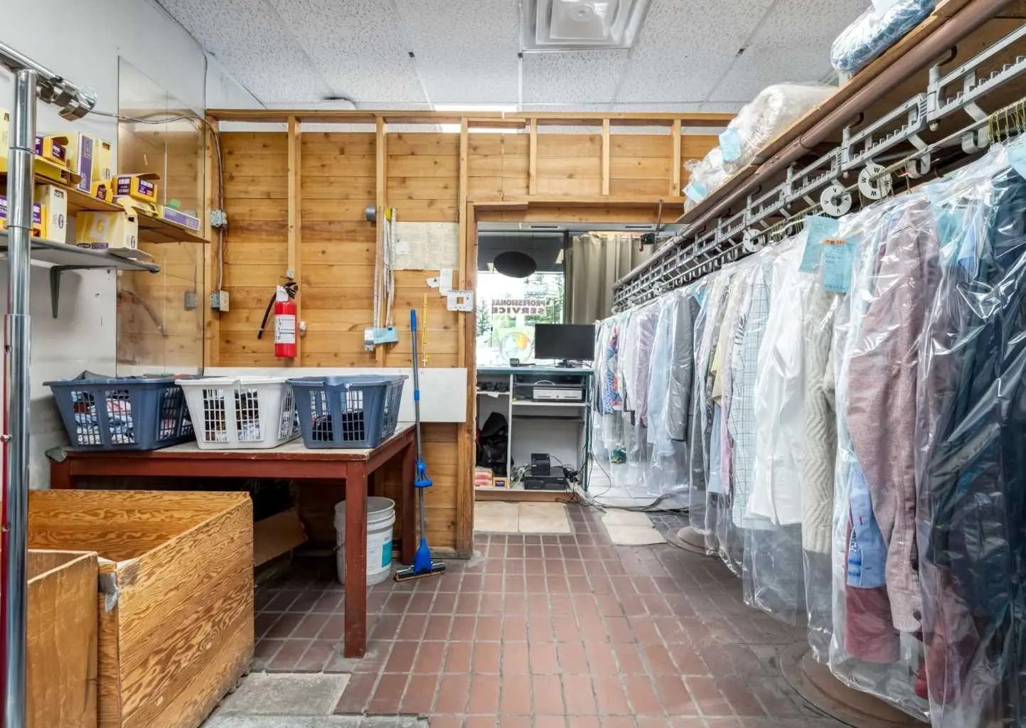 116 5403 Crowchild Trail Northwest, Calgary – Commercial Retail Listing Photo 6