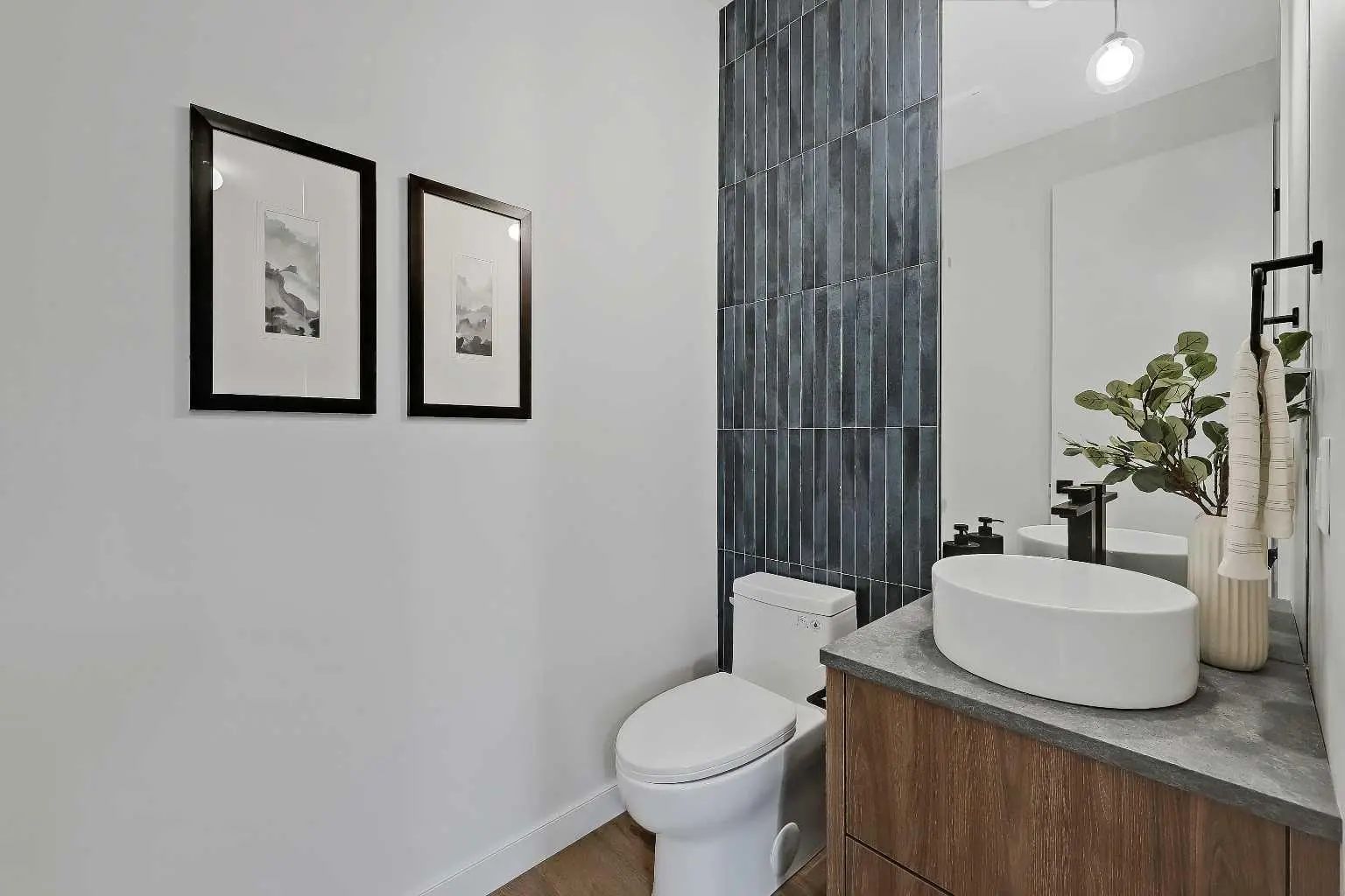 4320 Centre A Street Northeast, Calgary – Residential Semi Detached (Half Duplex) Listing Photo 13