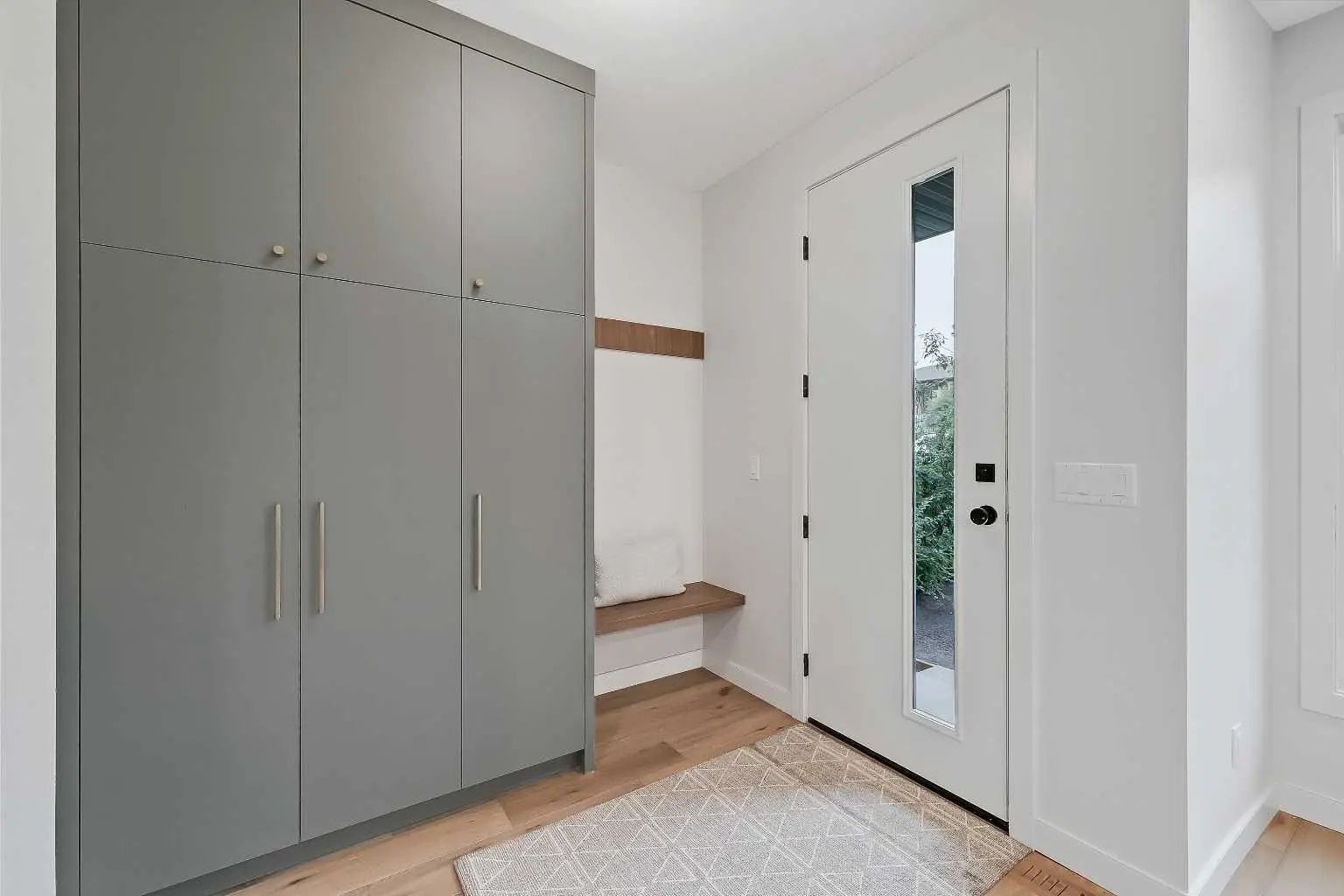 4320 Centre A Street Northeast, Calgary – Residential Semi Detached (Half Duplex) Listing Photo 5