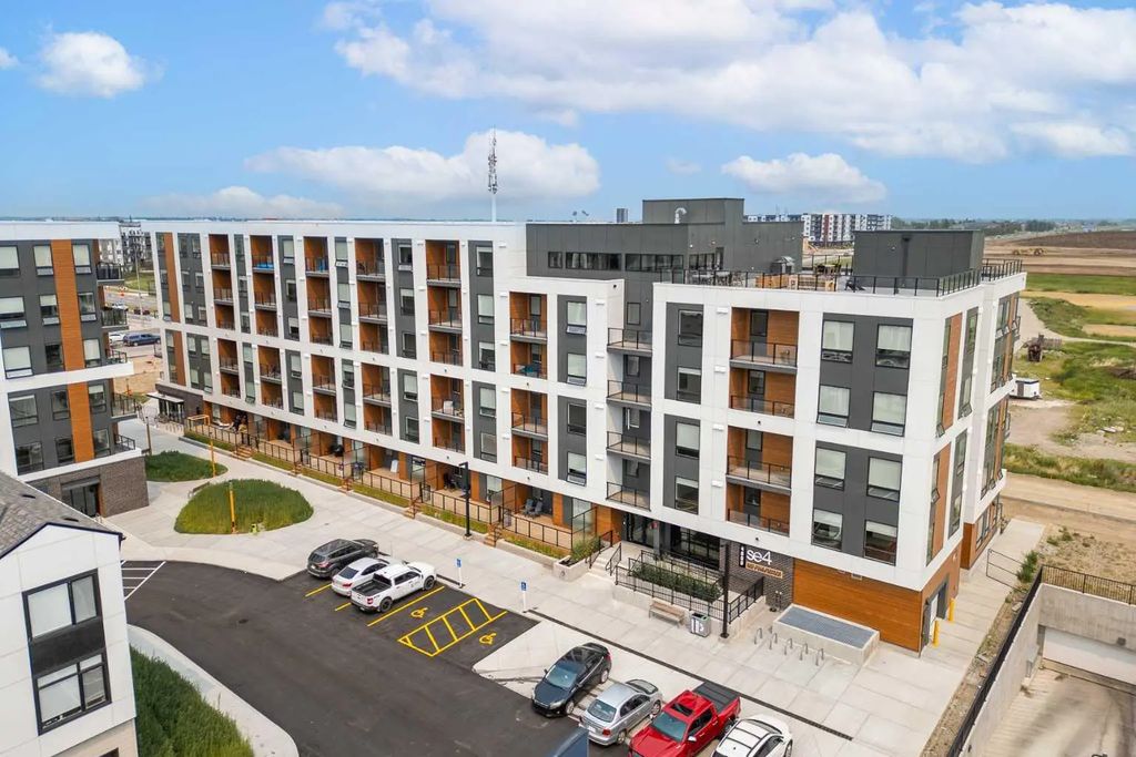 4501 8500 19 Avenue Se, Calgary