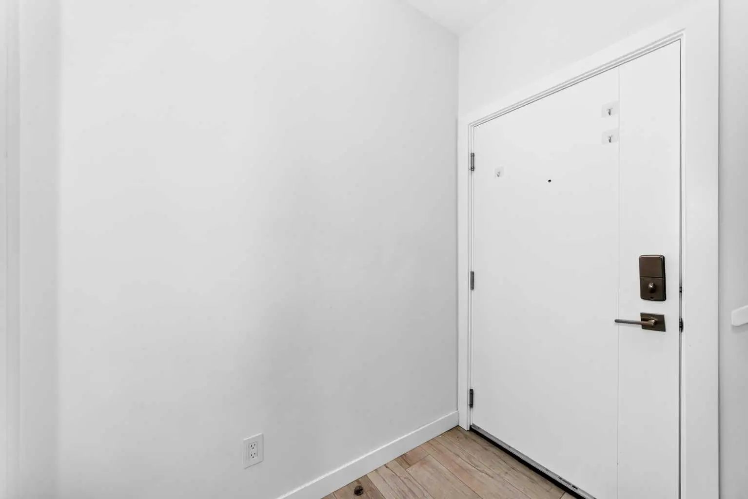 115 3125 39 Street Northwest, Calgary – Residential Apartment Listing Photo 3