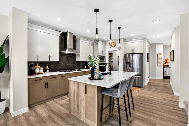 43 Hotchkiss Row Se, Calgary