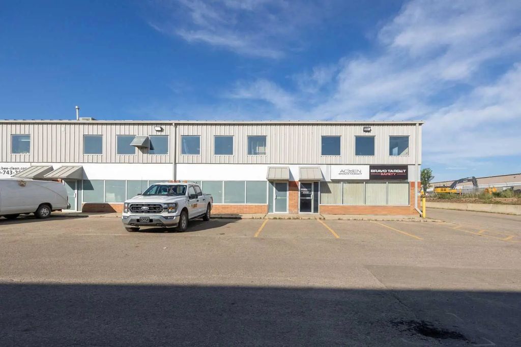 F6 380 Mackenzie Boulevard , Fort McMurray