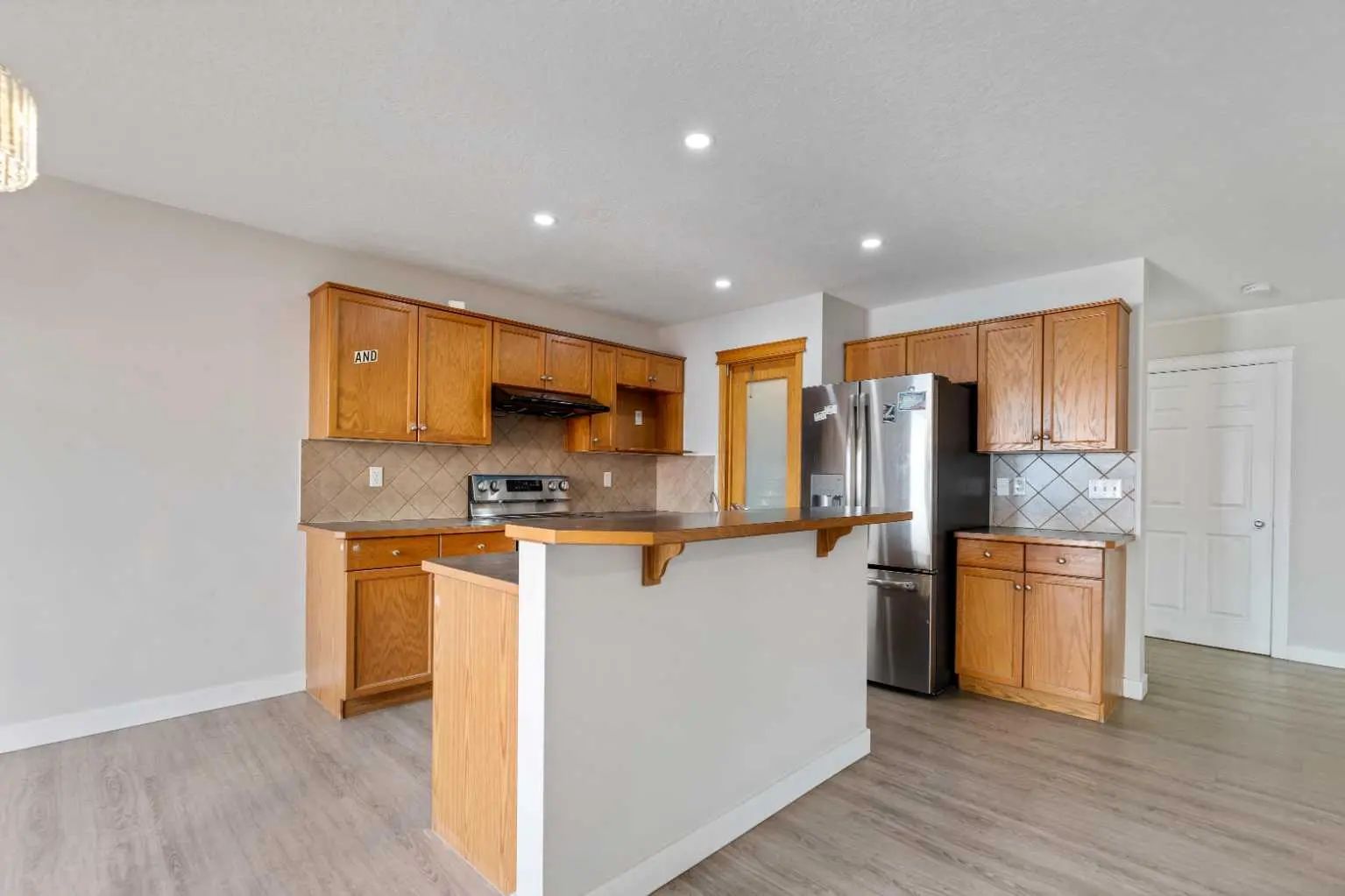 124 Saddlecrest Boulevard Northeast, Calgary – Residential Detached Listing Photo 7
