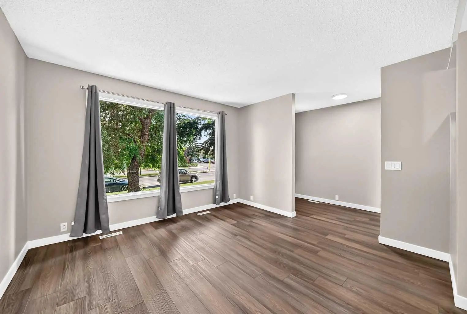 96 Erin Woods Boulevard Southeast, Calgary – Residential Semi Detached (Half Duplex) Listing Photo 10
