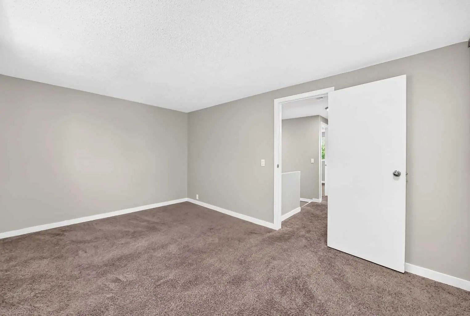 96 Erin Woods Boulevard Southeast, Calgary – Residential Semi Detached (Half Duplex) Listing Photo 15