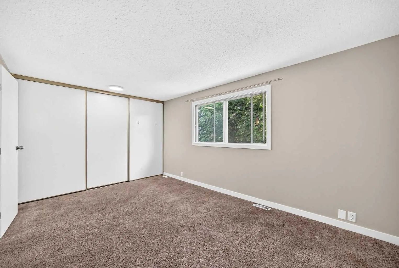 96 Erin Woods Boulevard Southeast, Calgary – Residential Semi Detached (Half Duplex) Listing Photo 17