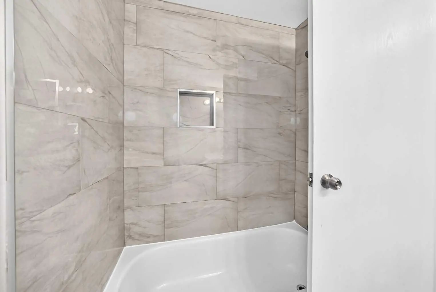 96 Erin Woods Boulevard Southeast, Calgary – Residential Semi Detached (Half Duplex) Listing Photo 22