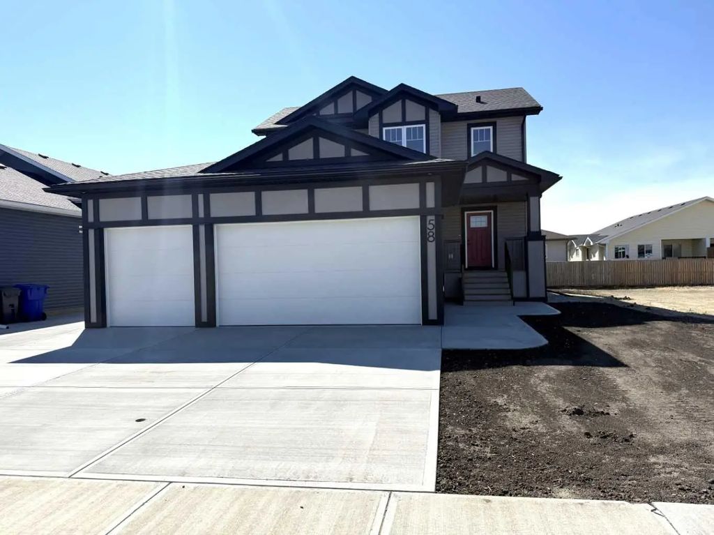 58 Vincent Crescent , Olds