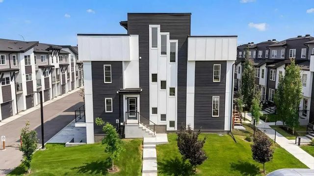 709 474 Seton Circle Se, Calgary