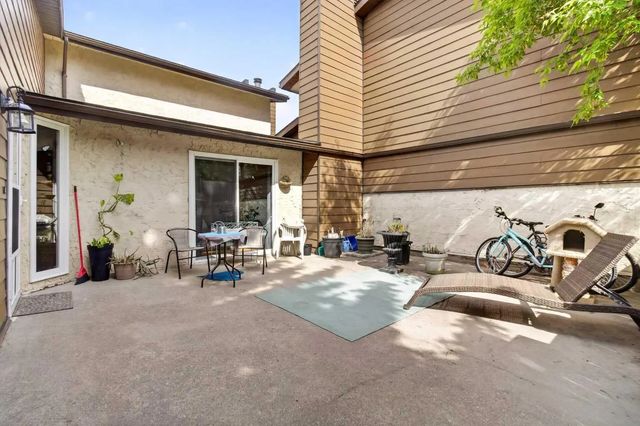 334 5404 10 Avenue Se, Calgary