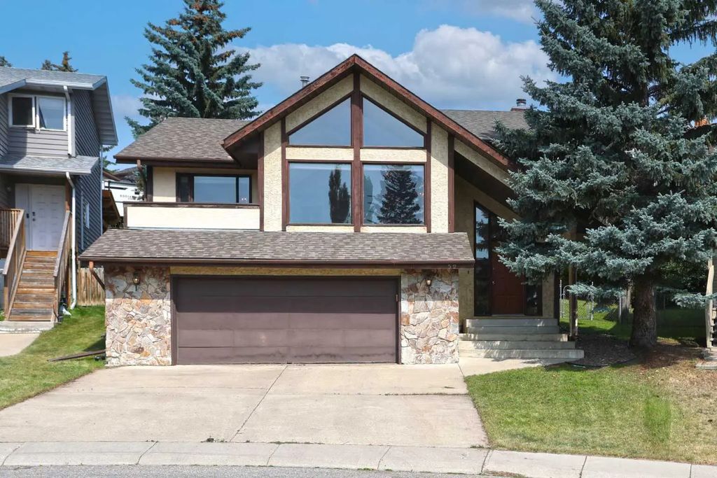 52 Edgeland Road Nw, Calgary