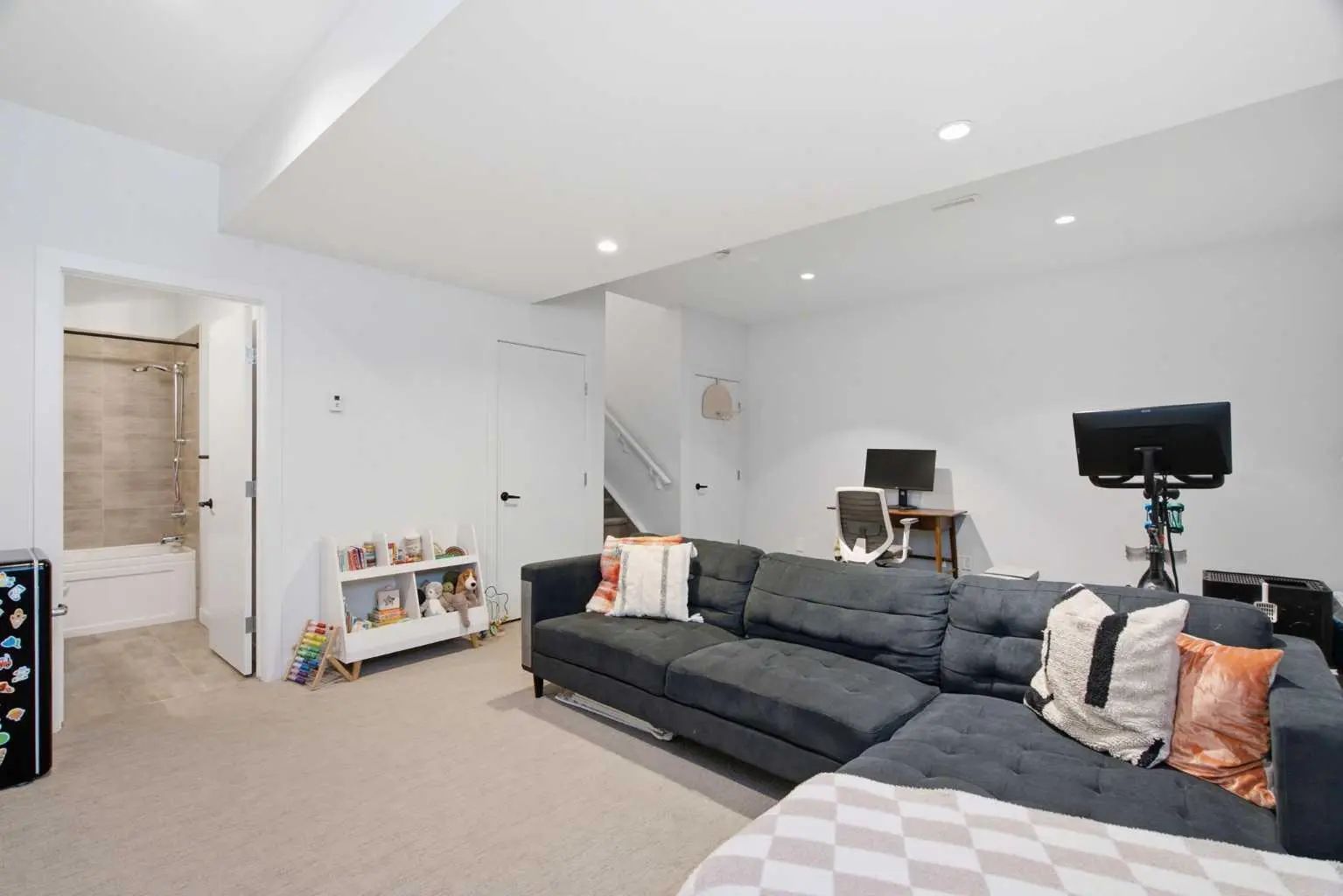 2 4733 17 Avenue Northwest, Calgary – Residential Row/Townhouse Listing Photo 36