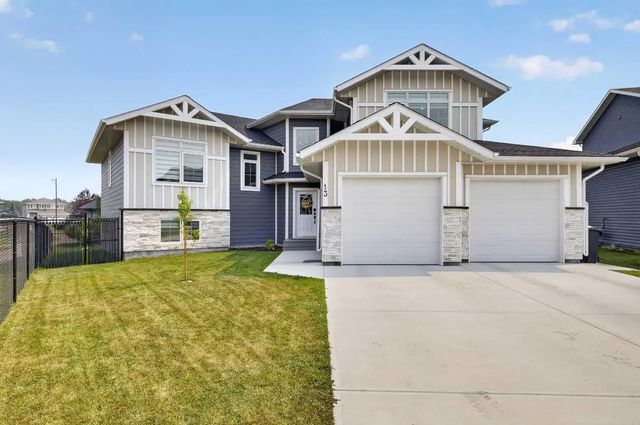 13 Keown Close , Olds